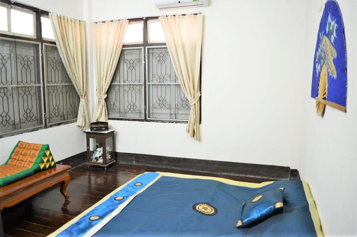 28 Rachabutr Hostel Убонратчатхані Номер фото