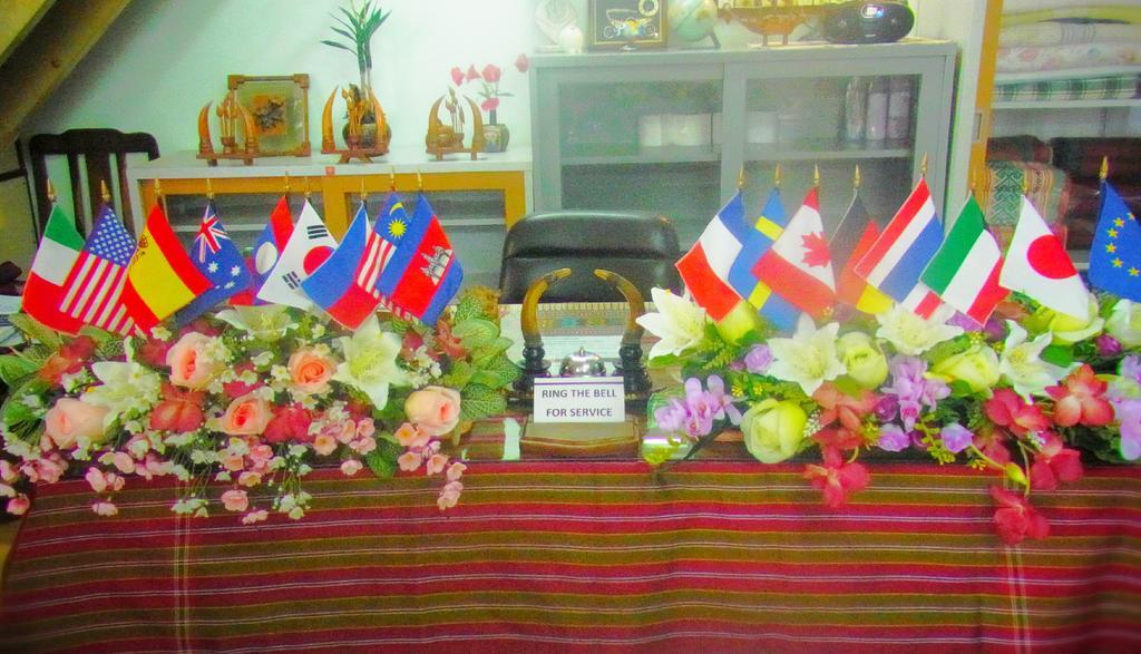 28 Rachabutr Hostel Убонратчатхані Екстер'єр фото